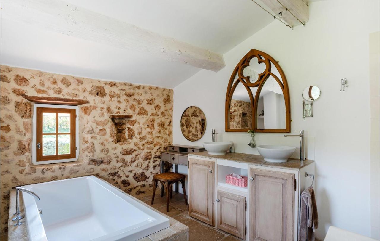6 Bedroom Pet Friendly Home In Carcès 외부 사진